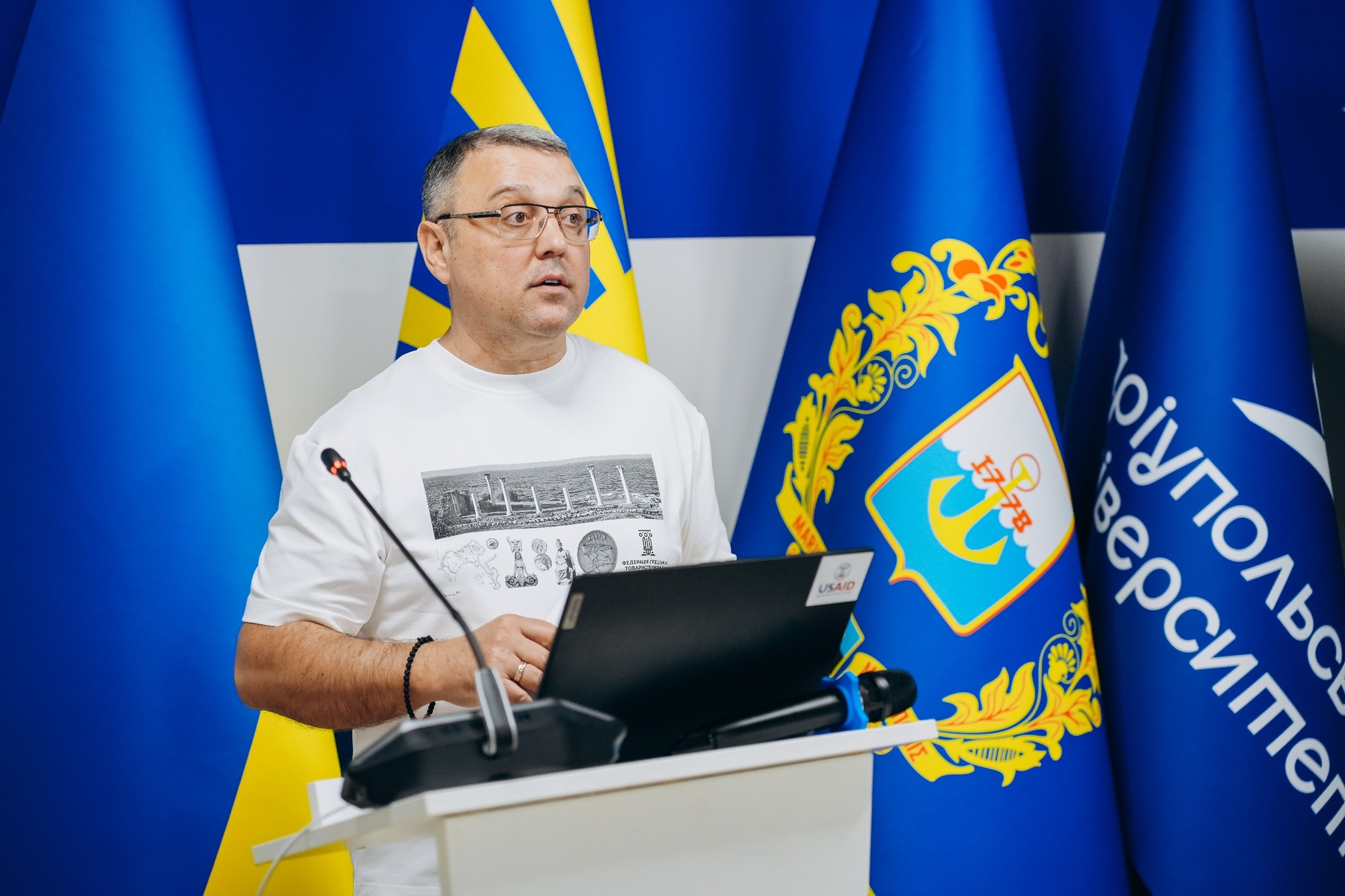 Фото з події