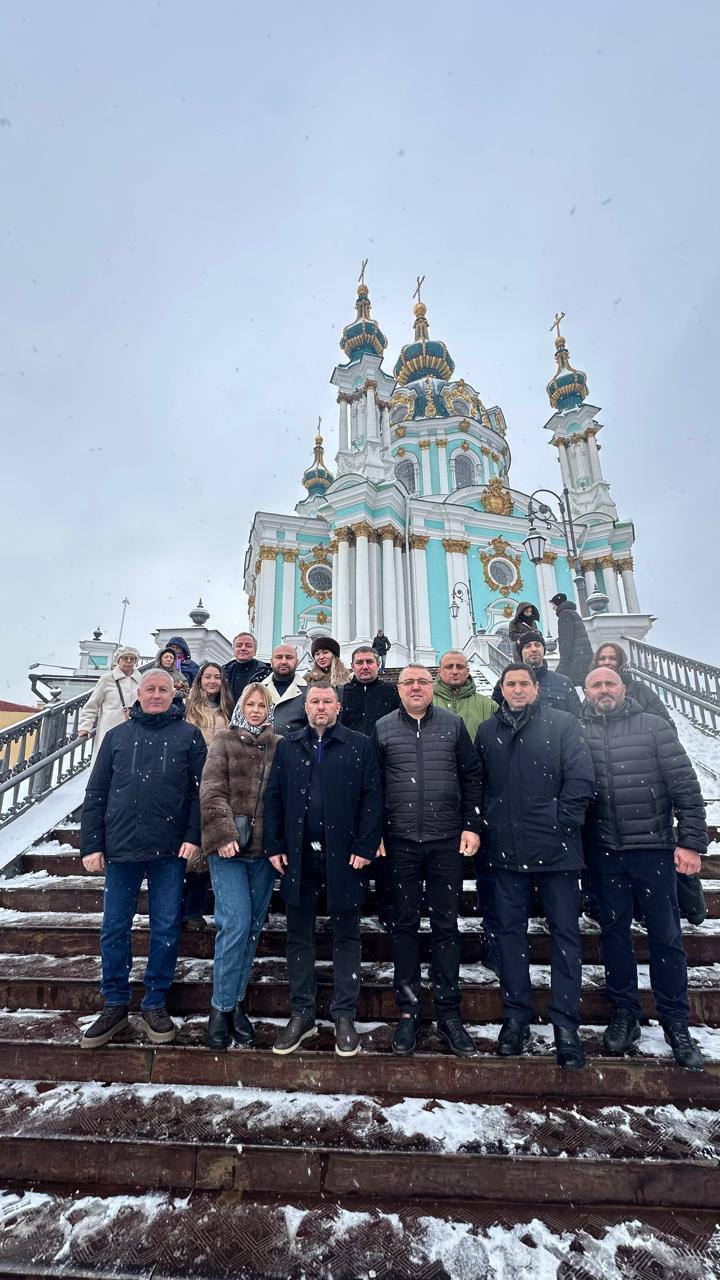 Фото з події
